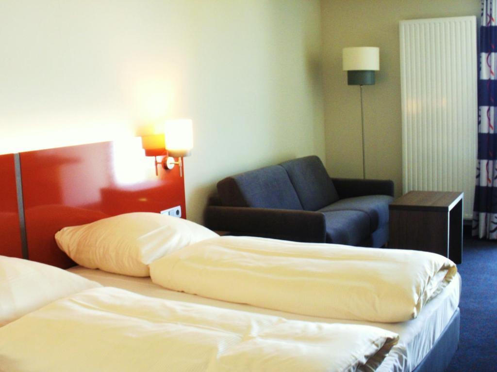 Iq-Hotel Ульм Экстерьер фото