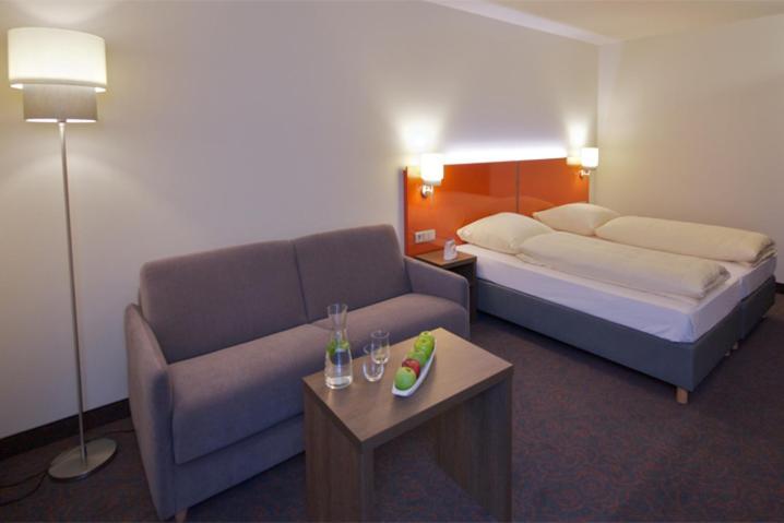 Iq-Hotel Ульм Экстерьер фото